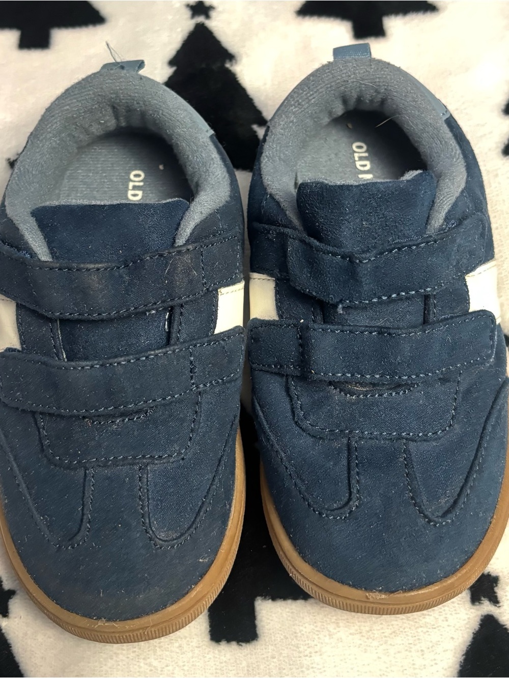 Old Navy Navy Suede Velcro Kids Sneakers with Gum Sole